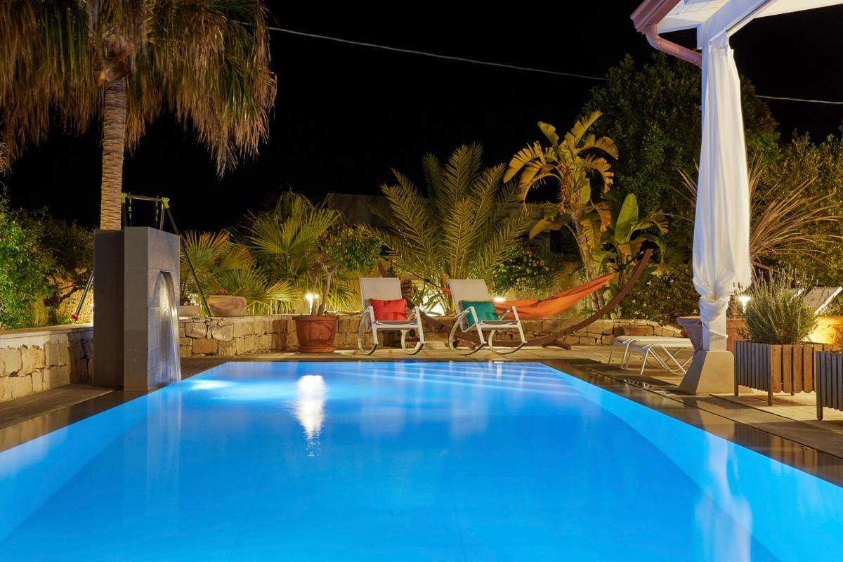Villa Zamia Con Piscina Санта-Мария-дель-Фокалло Экстерьер фото